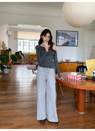 strap sweatpants