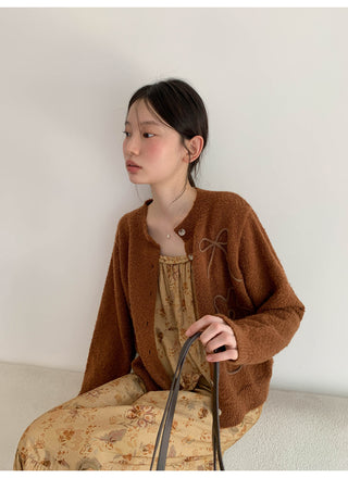yarn line cardigan