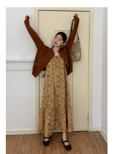 yarn line cardigan