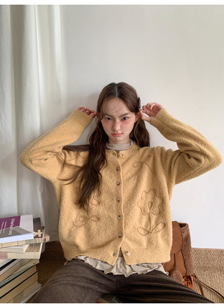 yarn line cardigan
