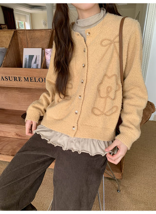 yarn line cardigan