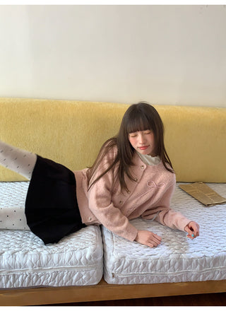 yarn line cardigan