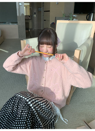 yarn line cardigan