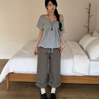 Mur Rouge Dot Off-Shoulder T-Shirt