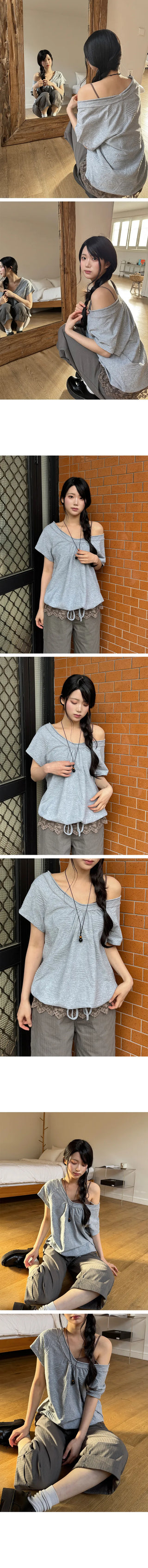 Mur Rouge Dot Off-Shoulder T-Shirt