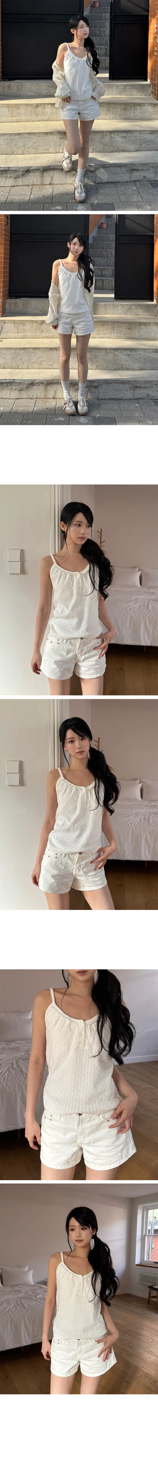 Colon Punching Button Frill Sleeveless Top