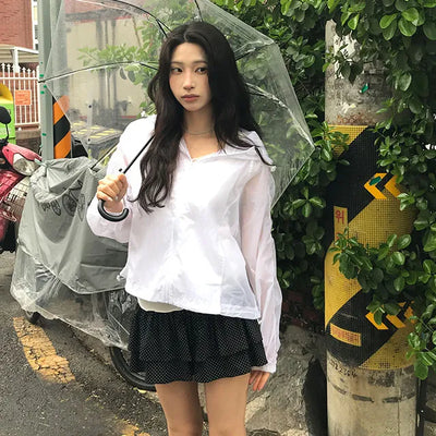 Clover Light Hooded Windbreaker