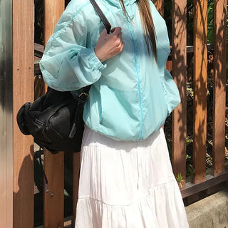 Clover Light Hooded Windbreaker