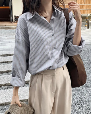 Loose-fit striped shirt