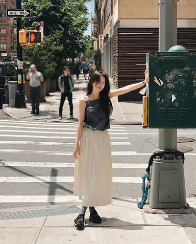 Two-button flared skirt