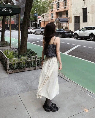 Two-button flared skirt