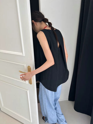 Korean Sleeveless Shirt + High Waist Split Skirt suit