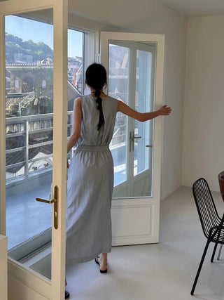 Korean Sleeveless Shirt + High Waist Split Skirt suit