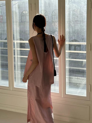 Korean Sleeveless Shirt + High Waist Split Skirt suit