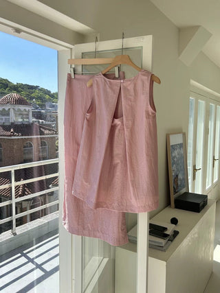 Korean Sleeveless Shirt + High Waist Split Skirt suit