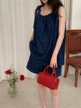 Sleeveless Top High Waist + Denim Shorts suit