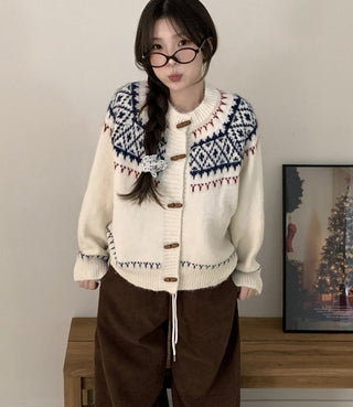 horn button cardigan