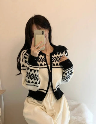 doll collar sweater