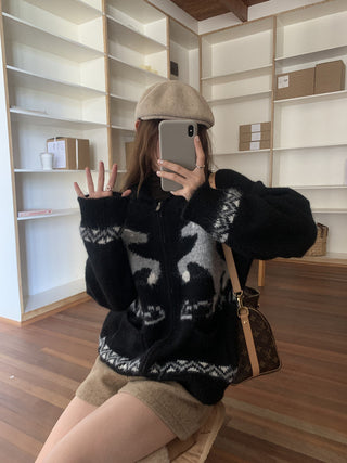 pony jacquard cardigan