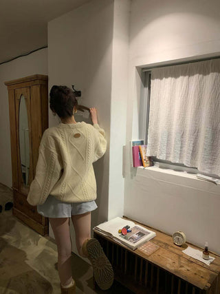 twist knit sweater