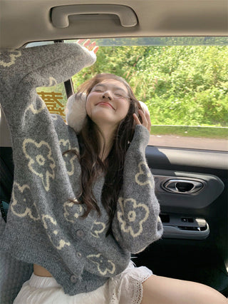 Contrast Color Knitted Sweater