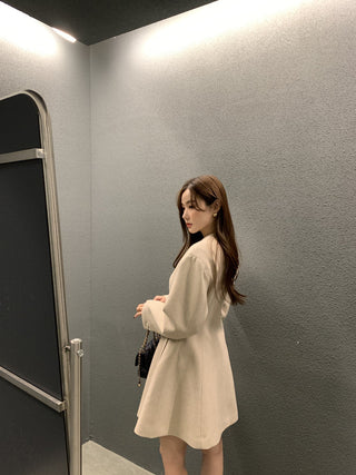 Retro round neck slim waist woolen coat