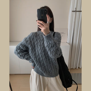 Cable knit Sweater