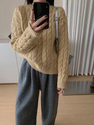 Cable knit Sweater