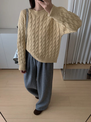 Cable knit Sweater