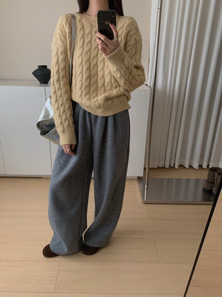 Cable knit Sweater