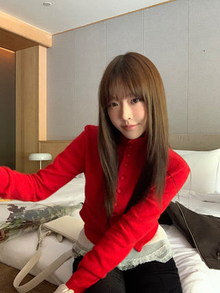 Retro red knitted single-breasted sweater