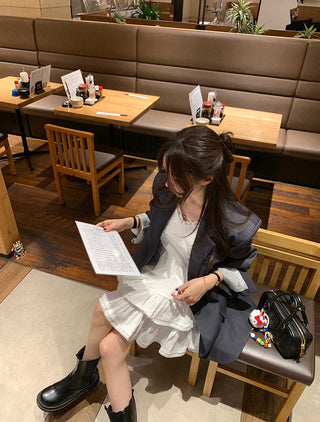 Lace Stitching V-neck Cake Sling dress