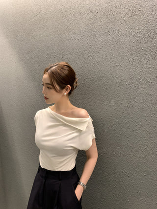 One-Shoulder Short Sleeve top