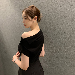 One-Shoulder Short Sleeve top
