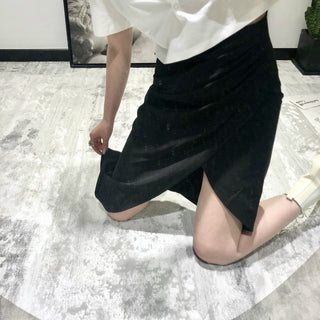 Wrapped Pleated Asymmetrical Split skirt