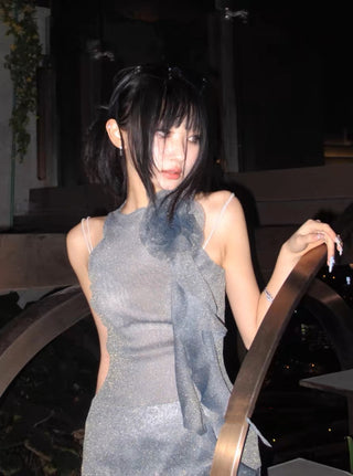 Slim-fit mesh flower ribbon top