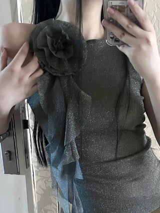 Slim-fit mesh flower ribbon top