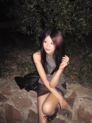 Slim-fit mesh flower ribbon top