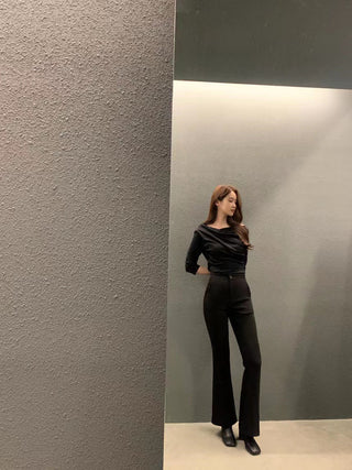 Pleated collar slim top