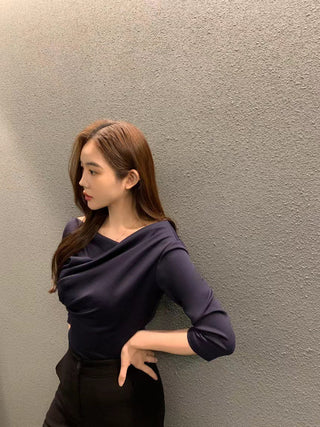 Pleated collar slim top