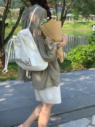 V-neck Ribbon design bubble sleeve shirt