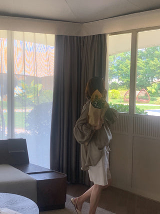 V-neck Ribbon design bubble sleeve shirt