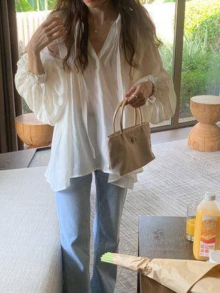 V-neck Ribbon design bubble sleeve shirt