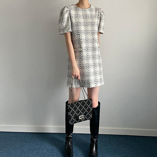 Plaid short sleeve woolen dress