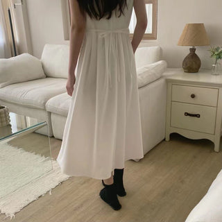 V-neck slim dress
