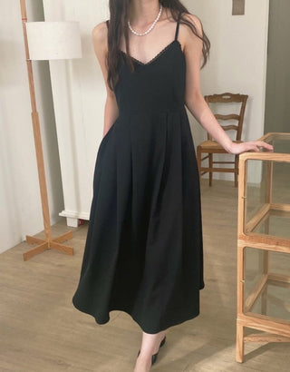 V-neck slim dress