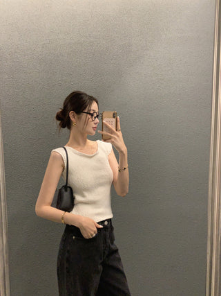 Backless Knitwear