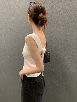 Backless Knitwear