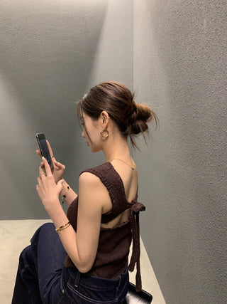 Backless Knitwear