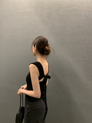 Backless Knitwear